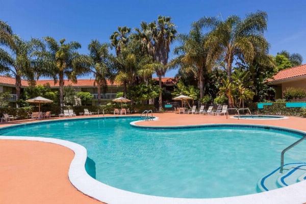 Wyndham Garden San Jose Airport Main image